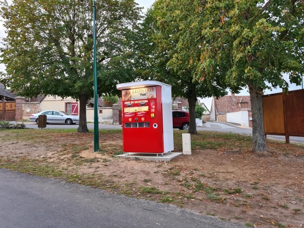 Gite Du Luat Vert-en-Drouais Экстерьер фото