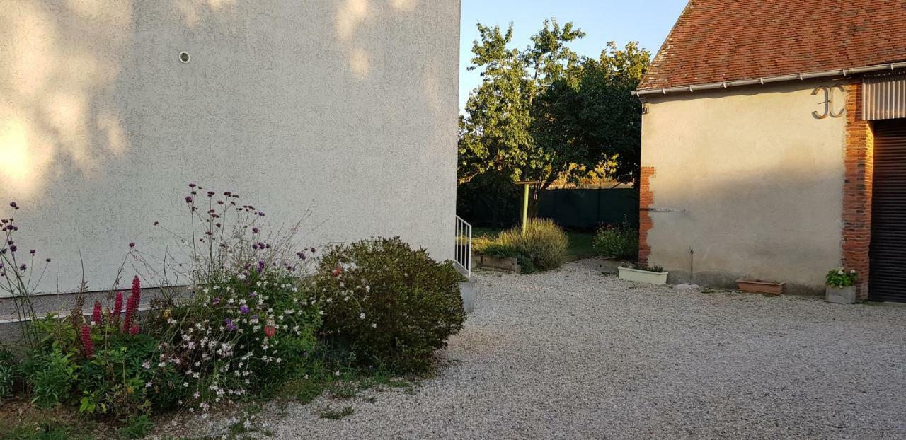 Gite Du Luat Vert-en-Drouais Экстерьер фото